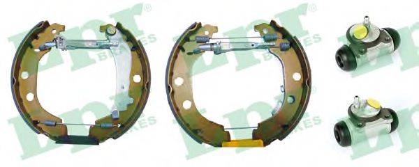 Комплект тормозных колодок LPR OEK369